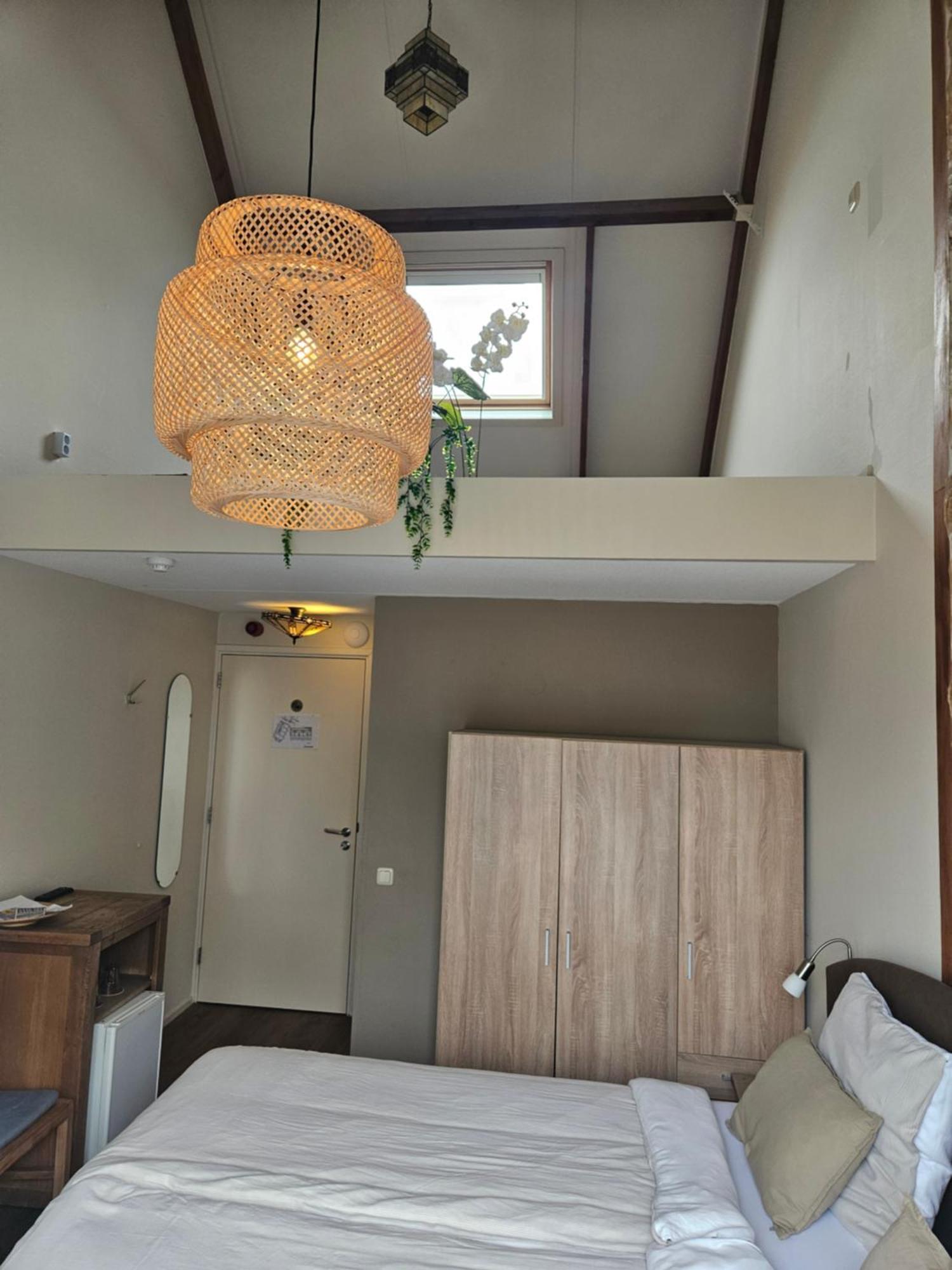 Hotel Dolores Ameland Нес Экстерьер фото